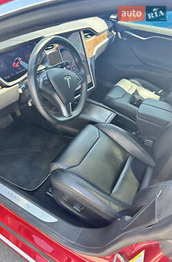 Лифтбек Tesla Model S 2018 в 