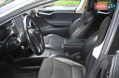 Лифтбек Tesla Model S 2017 в 