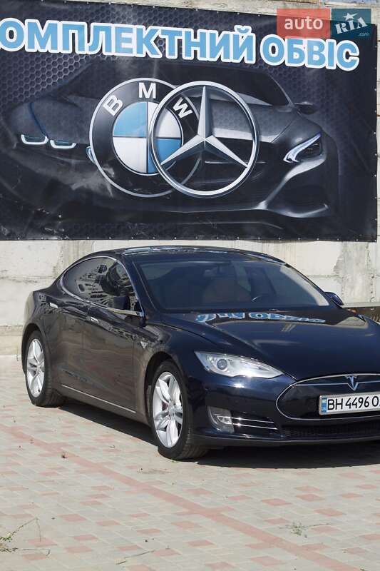 Хетчбек Tesla Model S 2014 в Одесі