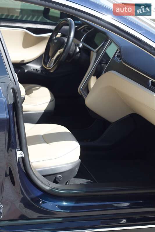 Хетчбек Tesla Model S 2014 в Одесі