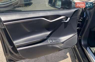 Лифтбек Tesla Model S 2018 в 