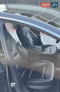 Лифтбек Tesla Model S 2015 в 