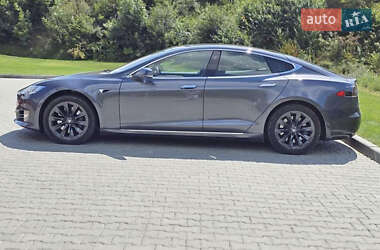 Лифтбек Tesla Model S 2018 в 