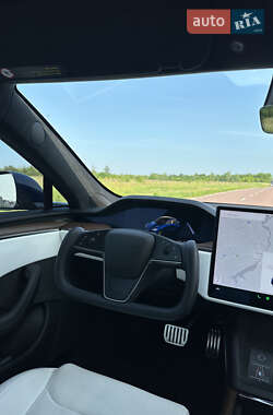 Лифтбек Tesla Model S 2022 в 