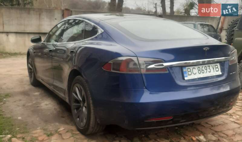 Лифтбек Tesla Model S 2020 в Львове