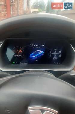 Лифтбек Tesla Model S 2020 в Львове