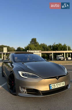 Ліфтбек Tesla Model S 2016 в Києві