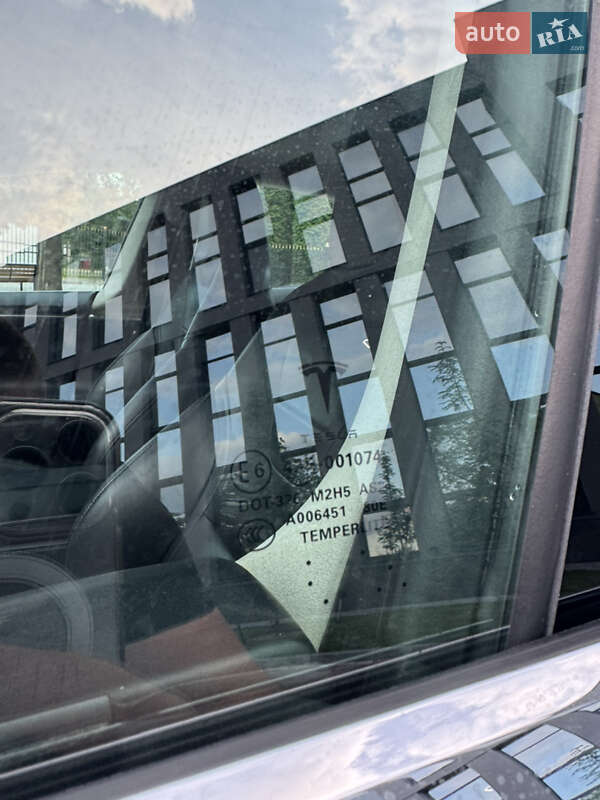 Лифтбек Tesla Model S 2015 в Ровно фото 23 Лифтбек Tesla Model S 2015 в Ровно