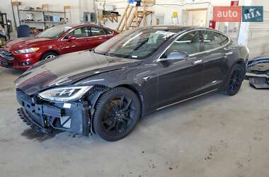Tesla Model S 2018