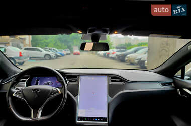 Ліфтбек Tesla Model S 2017 в 