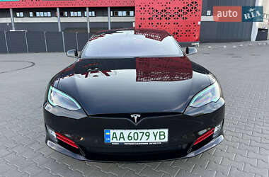 Ліфтбек Tesla Model S 2020 в Києві