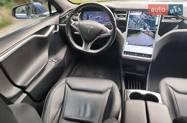 Лифтбек Tesla Model S 2016 в 