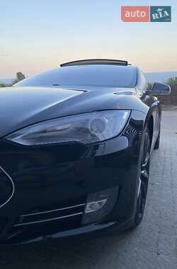 Ліфтбек Tesla Model S 2014 в 