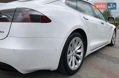Лифтбек Tesla Model S 2016 в 
