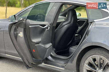 Лифтбек Tesla Model S 2016 в 