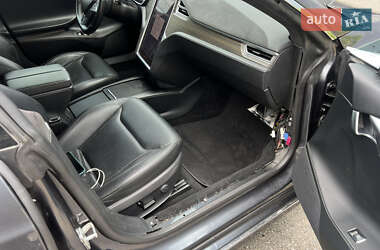 Лифтбек Tesla Model S 2016 в 