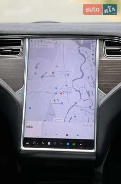 Лифтбек Tesla Model S 2016 в 