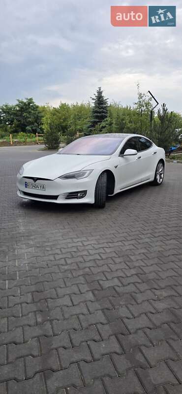 Tesla Model S 2017