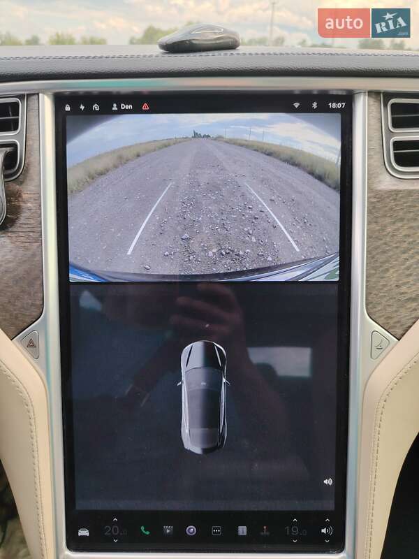 Ліфтбек Tesla Model S 2014 в Києві