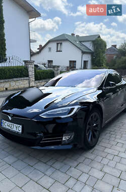 Ліфтбек Tesla Model S 2017 в Львові