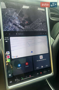 Лифтбек Tesla Model S 2018 в 