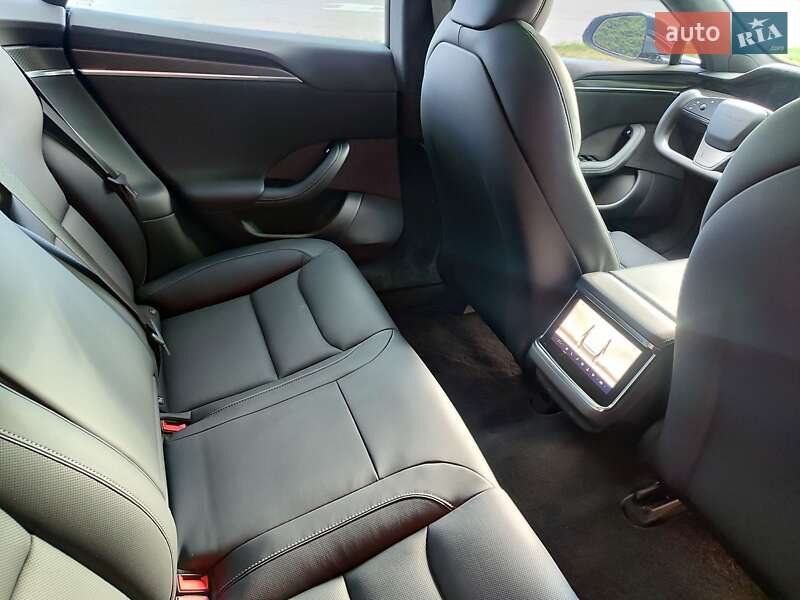 Лифтбек Tesla Model S 2021 в Белой Церкви