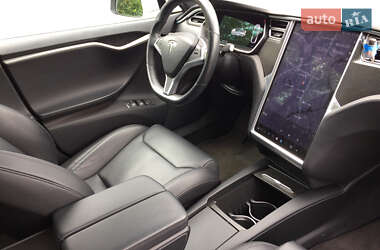 Лифтбек Tesla Model S 2018 в 
