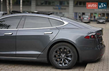 Лифтбек Tesla Model S 2018 в Черновцах фото 10 Лифтбек Tesla Model S 2018 в Черновцах