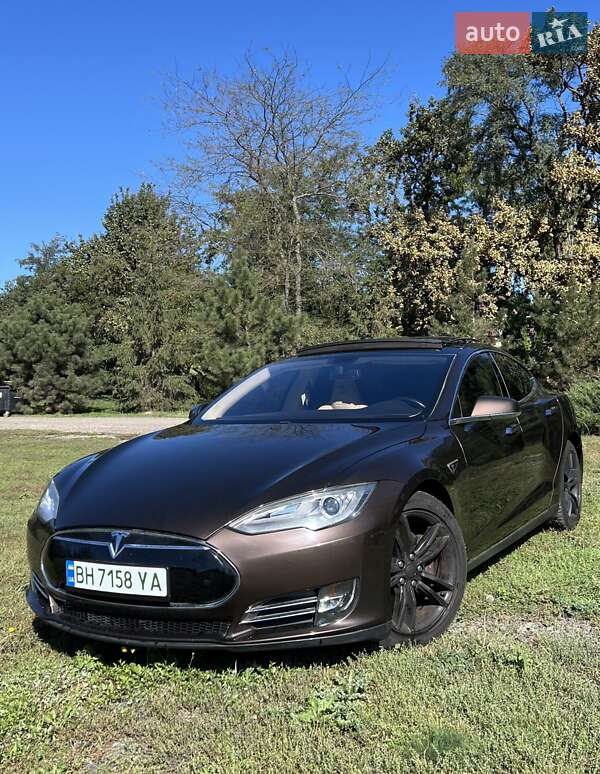Лифтбек Tesla Model S 2013 в Одессе