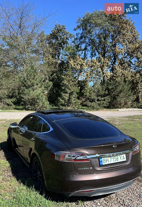 Лифтбек Tesla Model S 2013 в Одессе