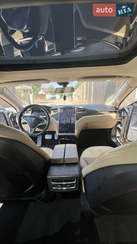 Лифтбек Tesla Model S 2013 в Одессе