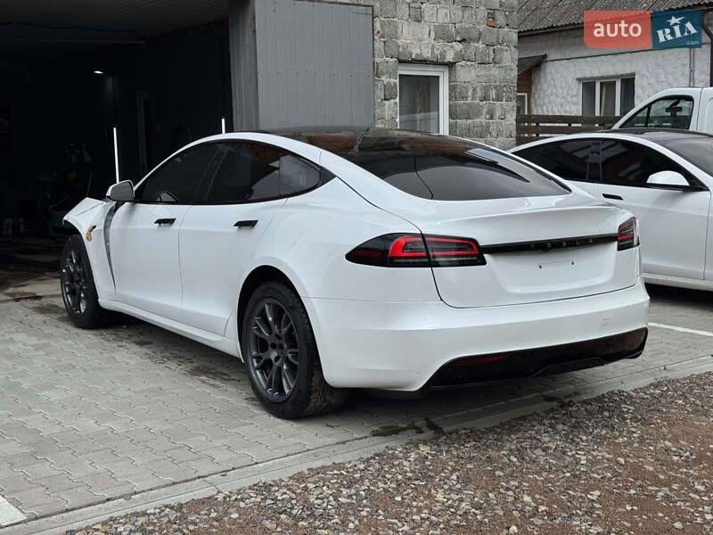 Лифтбек Tesla Model S 2024 в Рогатине