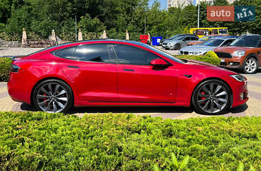 Ліфтбек Tesla Model S 2016 в 