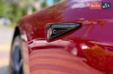 Ліфтбек Tesla Model S 2016 в 