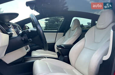 Ліфтбек Tesla Model S 2016 в 