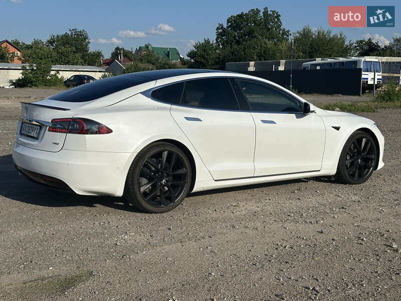 Лифтбек Tesla Model S 2018 в Харькове