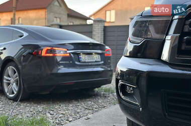 Лифтбек Tesla Model S 2015 в 