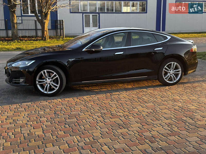 Ліфтбек Tesla Model S 2014 в Сарнах фото 4 Ліфтбек Tesla Model S 2014 в Сарнах