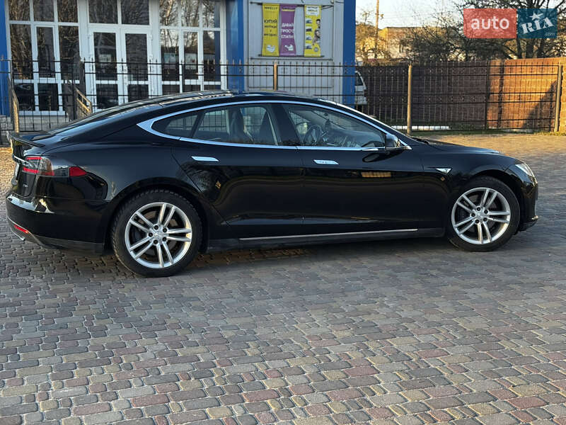 Ліфтбек Tesla Model S 2014 в Сарнах фото 7 Ліфтбек Tesla Model S 2014 в Сарнах