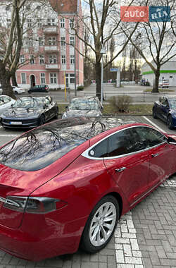 Ліфтбек Tesla Model S 2017 в 