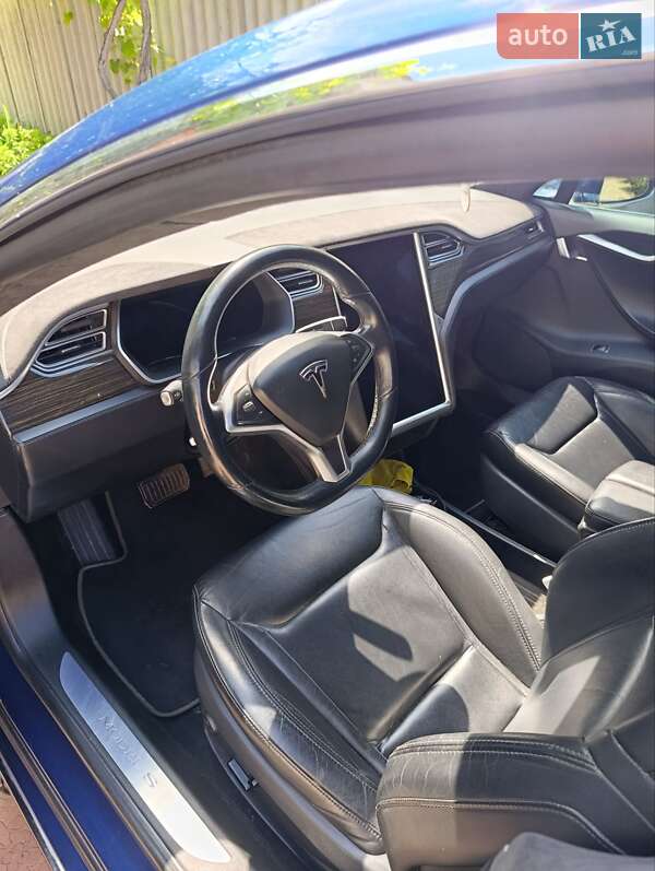 Ліфтбек Tesla Model S 2015 в Конотопі фото 20 Ліфтбек Tesla Model S 2015 в Конотопі