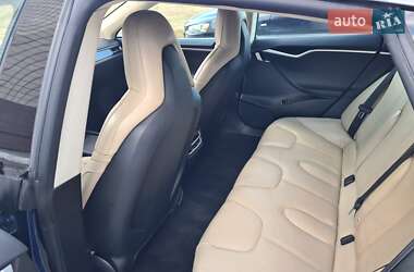 Лифтбек Tesla Model S 2016 в 