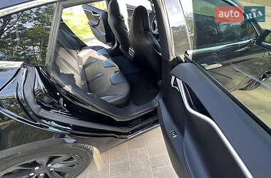 Ліфтбек Tesla Model S 2017 в 