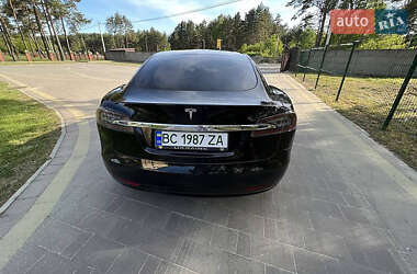 Ліфтбек Tesla Model S 2017 в 
