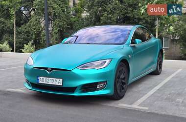 Лифтбек Tesla Model S 2018 в 