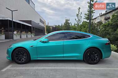 Лифтбек Tesla Model S 2018 в 