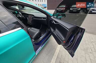 Лифтбек Tesla Model S 2018 в 