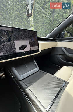 Лифтбек Tesla Model S 2021 в 