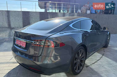 Лифтбек Tesla Model S 2017 в 
