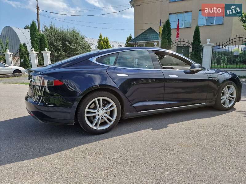 Лифтбек Tesla Model S 2015 в Виннице фото 14 Лифтбек Tesla Model S 2015 в Виннице